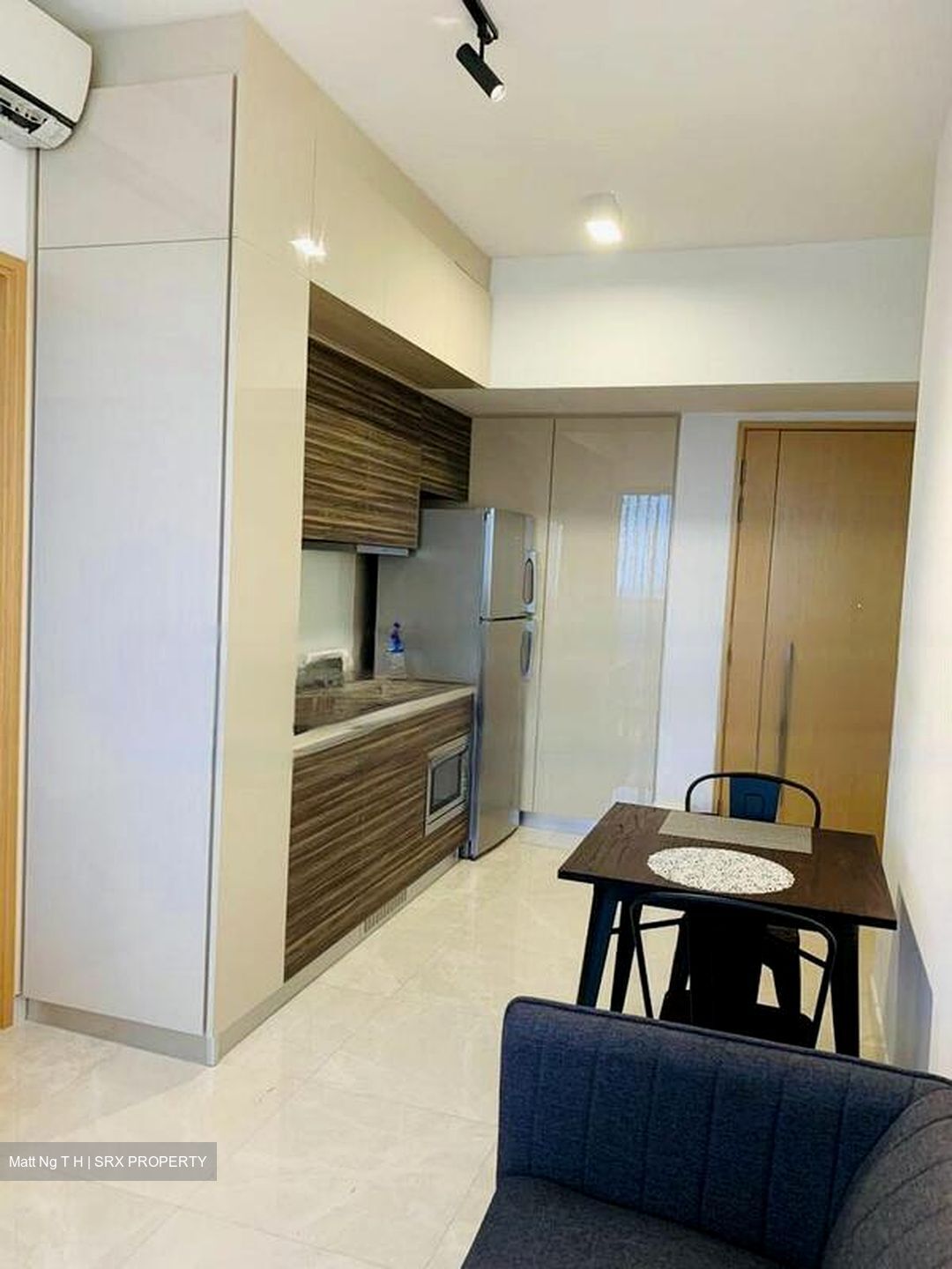 Commonwealth Towers (D3), Condominium #485822801